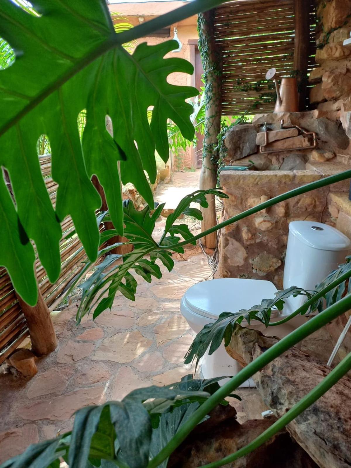 לינה וארוחת בוקר לוס סאנטוס Refugio La Roca מראה חיצוני תמונה